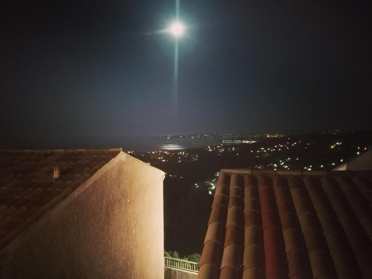 Tres Bel Appartement T3 Avec Splendide Vue Mer Les Issambres Bagian luar foto
