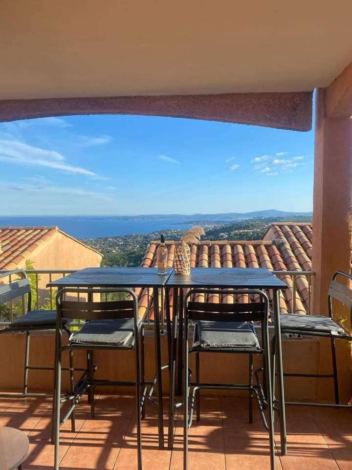 Tres Bel Appartement T3 Avec Splendide Vue Mer Les Issambres Bagian luar foto
